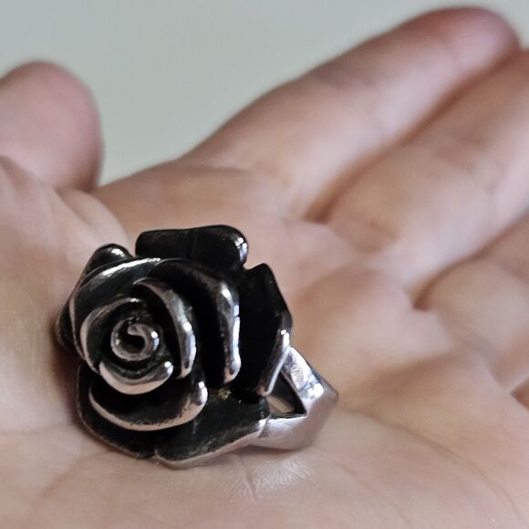 Spikes Stainless Steel Floral Rose Ring Size 8 Silver Tone Three Dimensional - Picture 2 of 12